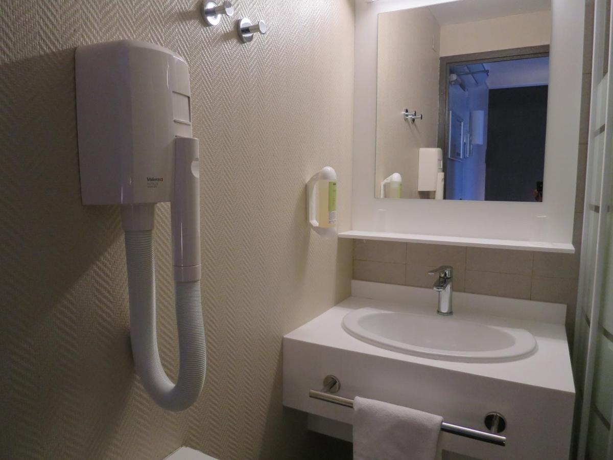 Hotel Wood Inn Bordeaux Aeroport Мериньяк Экстерьер фото