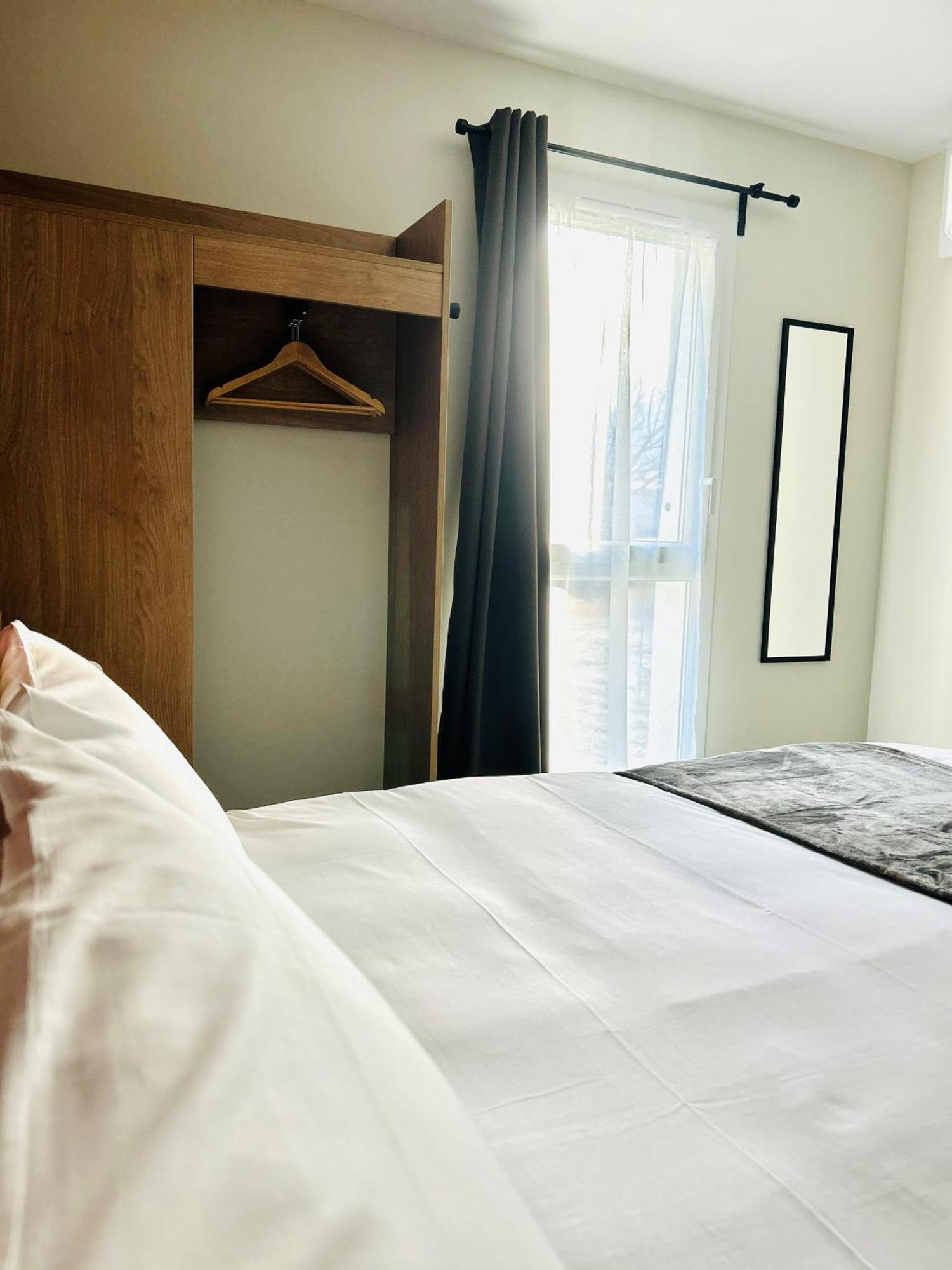 Hotel Wood Inn Bordeaux Aeroport Мериньяк Экстерьер фото