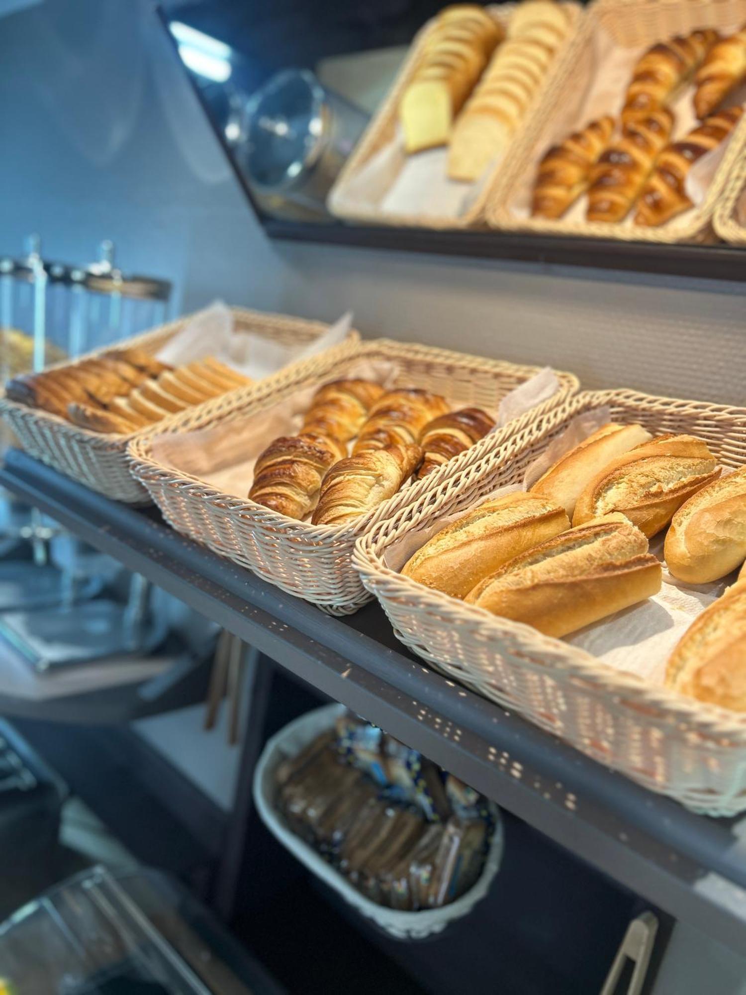 Hotel Wood Inn Bordeaux Aeroport Мериньяк Экстерьер фото